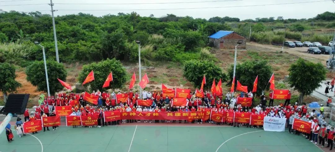 植树添绿 | 888集团集团党支部加入义务植树运动，，，，，，做生态文明实践者